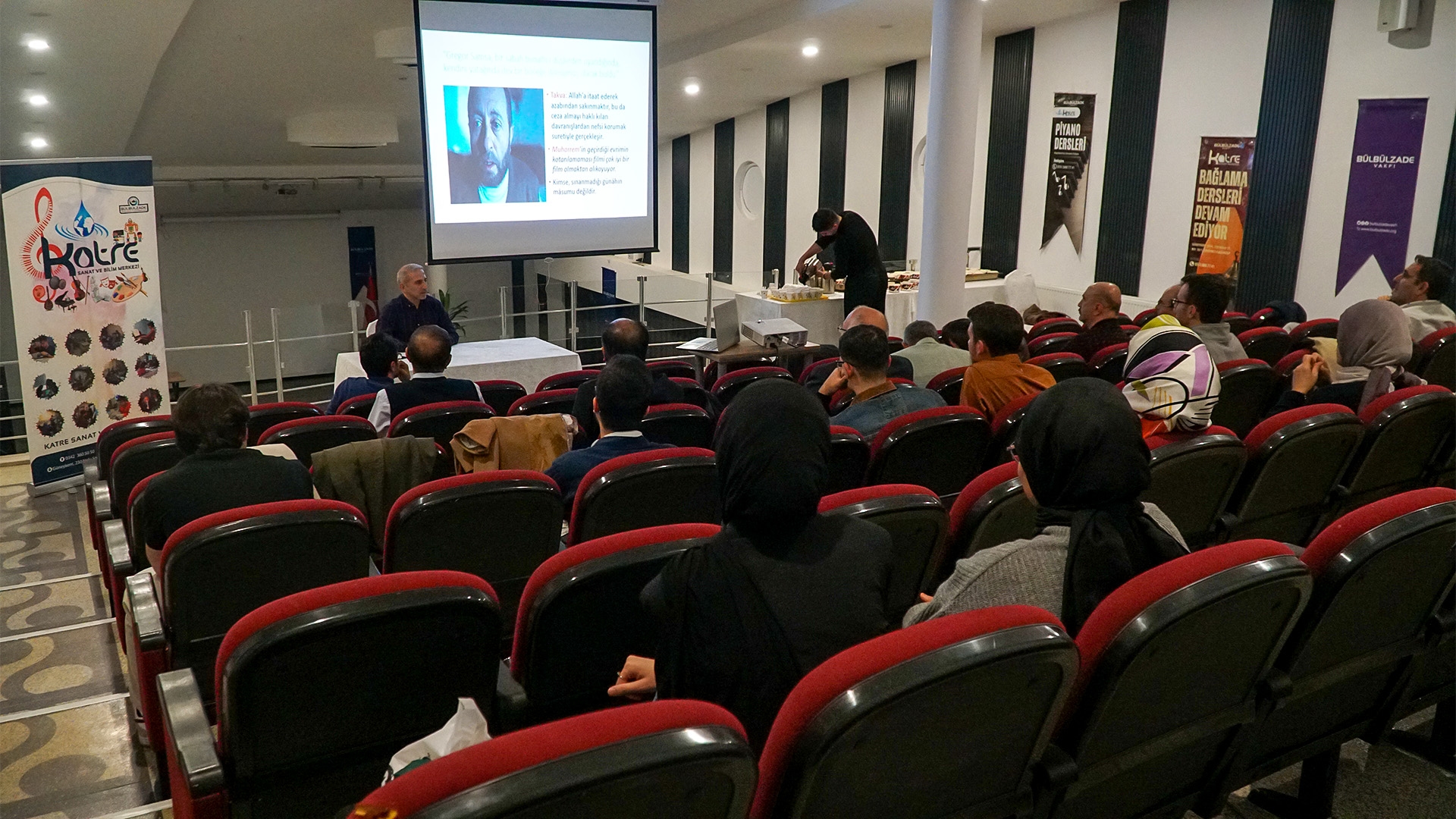 Sanat Filmleri Kuşağı Başladı