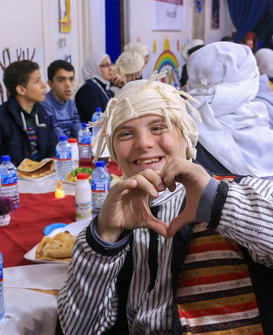 DOWN SENDROMLU ÇOCUKLARLA İFTAR