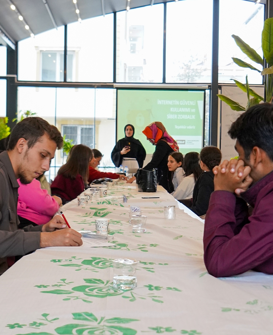 HIGH SCHOOL HOLIDAY CAMP