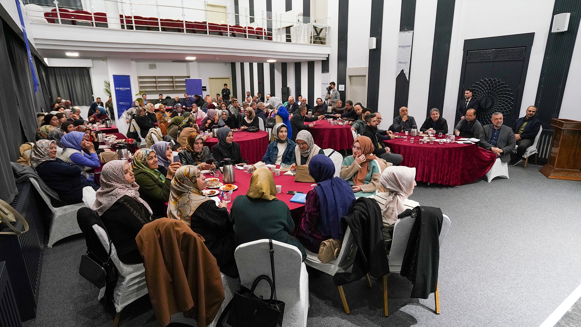 Gelecek Onu Azimle İnşa Edenlerin Olacaktır