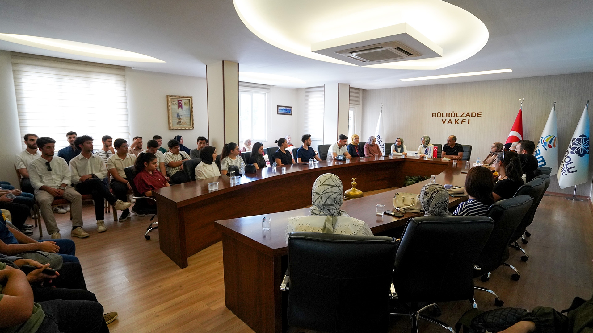 Anadolu Öğrenci Birliği'nden Üniversitelilerle Öğrenci Buluşması