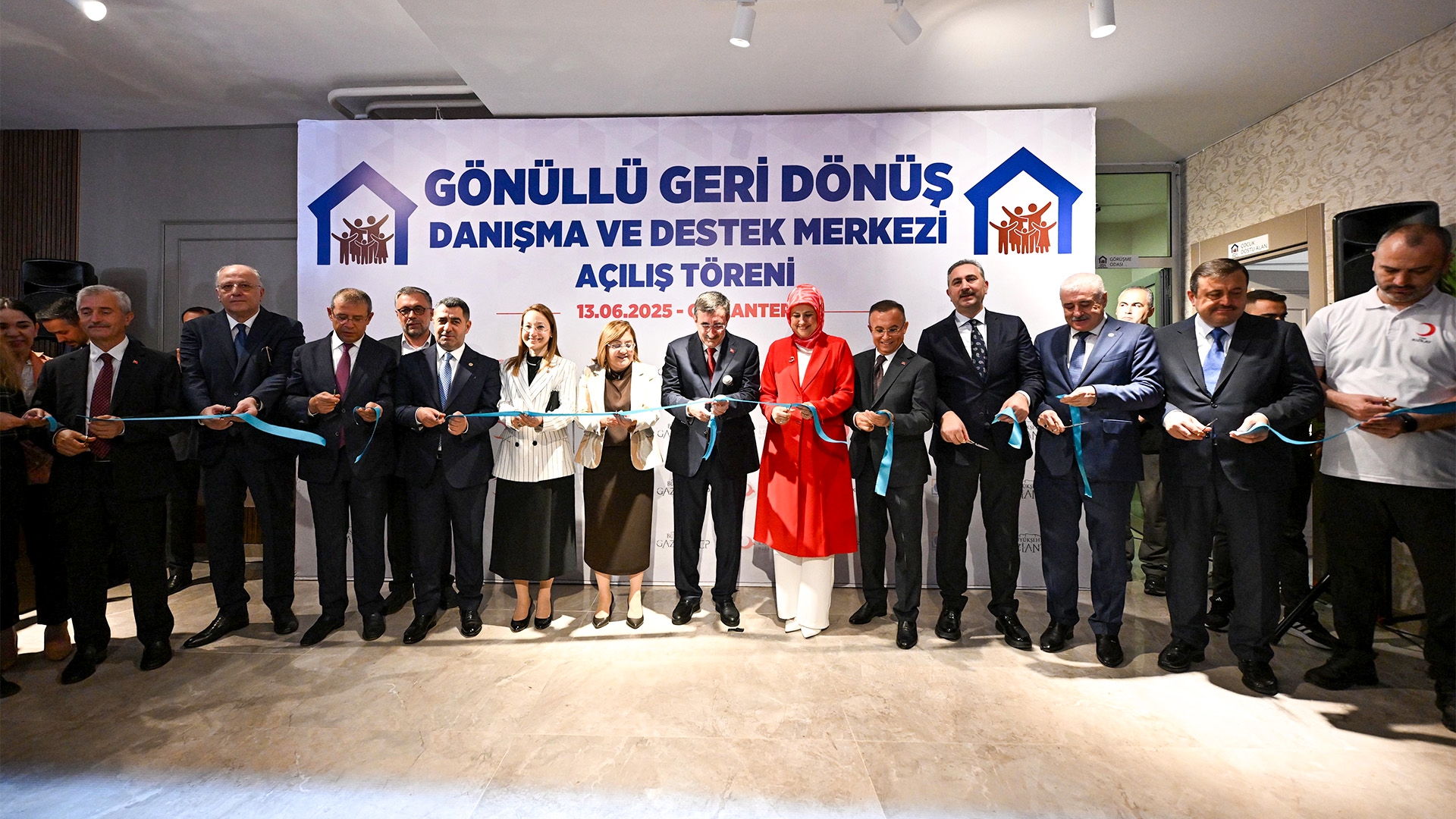 Cumhurbaşkanı Yardımcısı Cevdet Yılmaz, Gönüllü Geri Dönüş Danışma ve Destek Merkezi’nin Açılışını Gerçekleştirdi