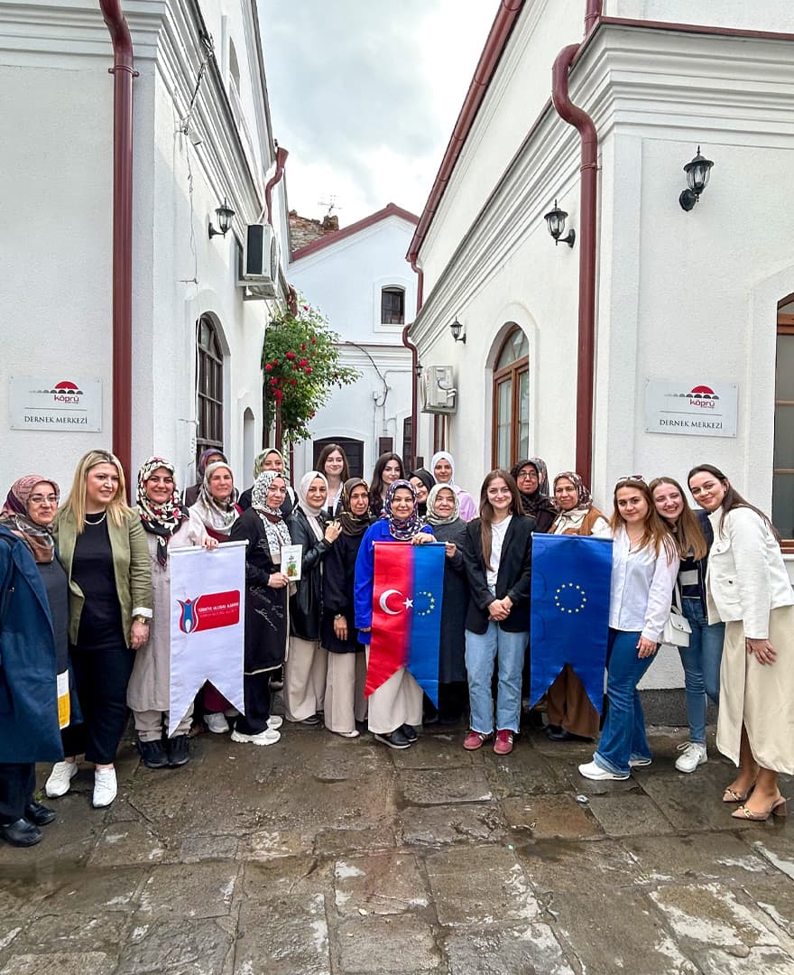 BİRLİKTE MÜMKÜN - ALANDAKİ UYGULAMALARLA KAPSAYICI ÇÖZÜMLER